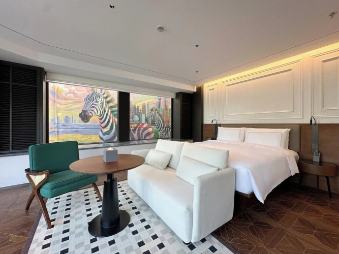 Deluxe Suite