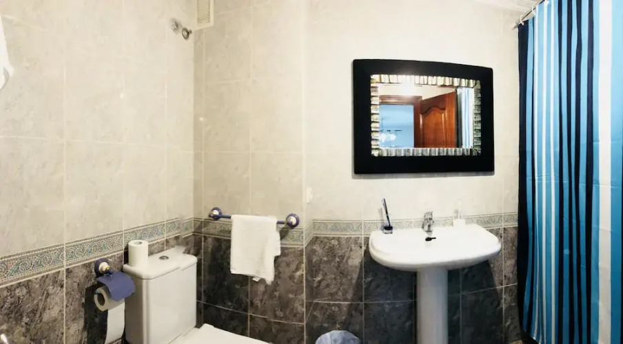 O Faro Apartments