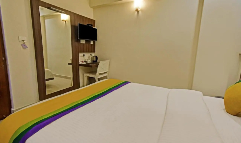 Itsy Hotels Deluxe Inn