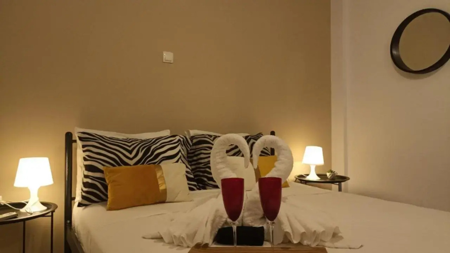5min metro, Full Kitchen, Central Athens getaway