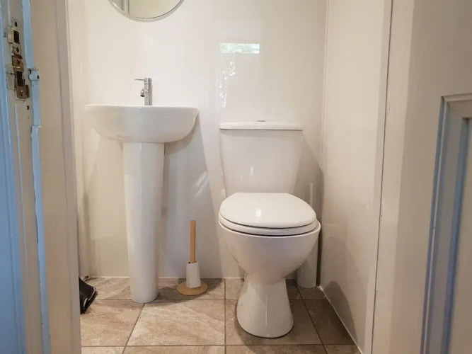 1 Bed Colony Apartment Stockbridge
