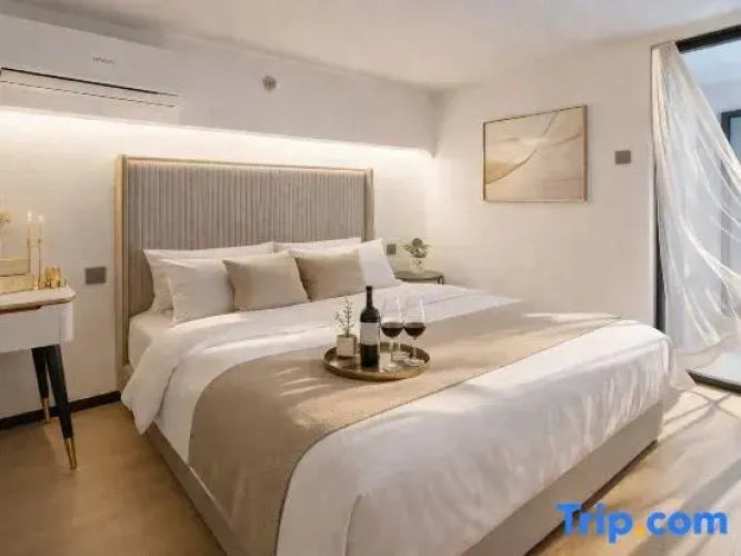 2 Bedrooms Suite