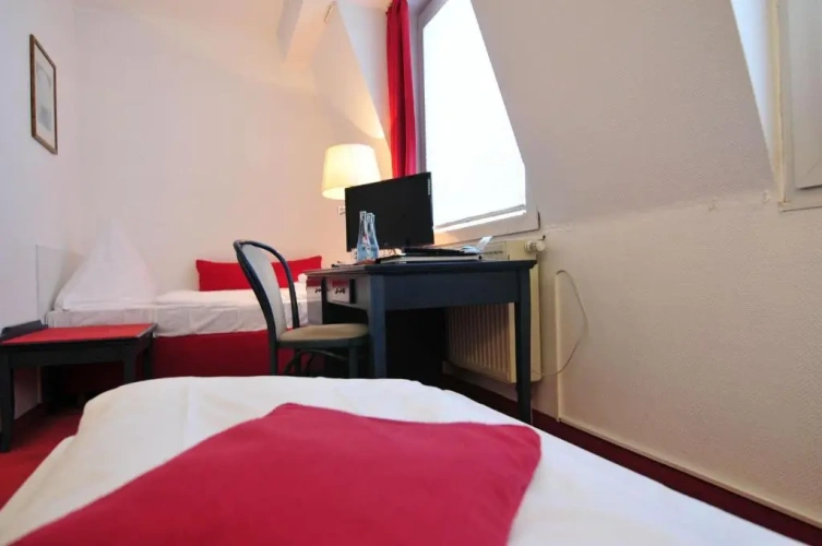 Standard Single room