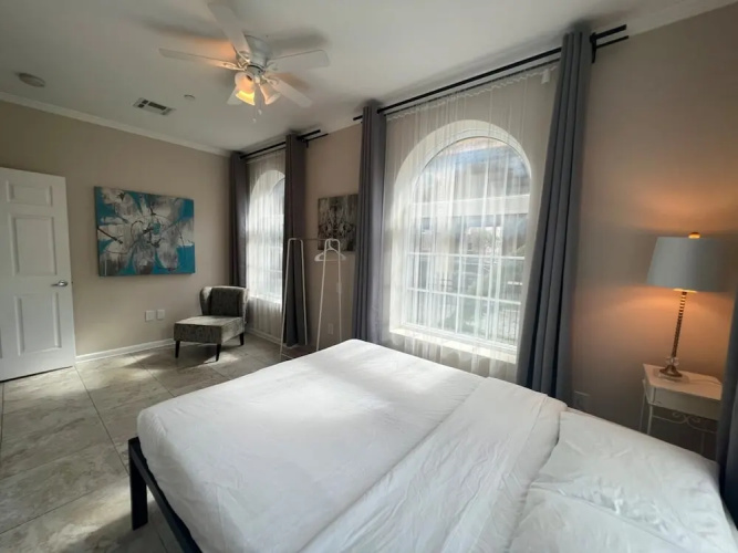 Tise Plaza Condos