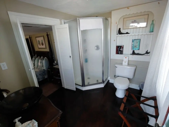 2 Bedrooms Deluxe Suite with balcony