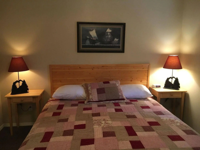 Mountain Landing Suites & RV Park