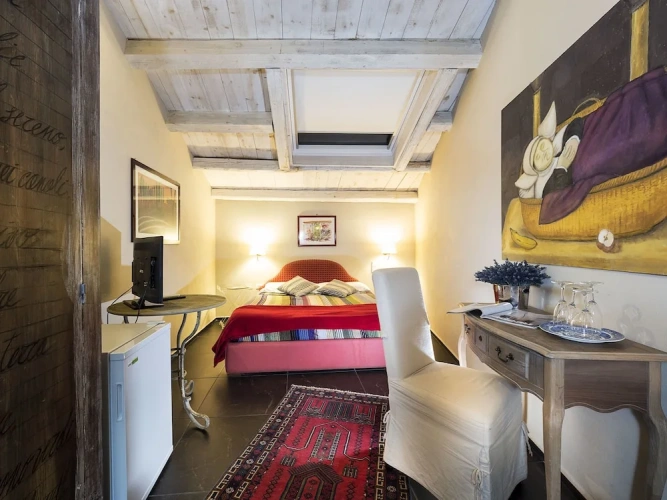 Standard Quadruple room with view