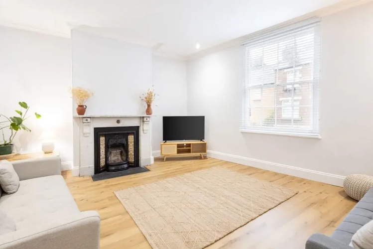 Host Stay Hallgarth Street