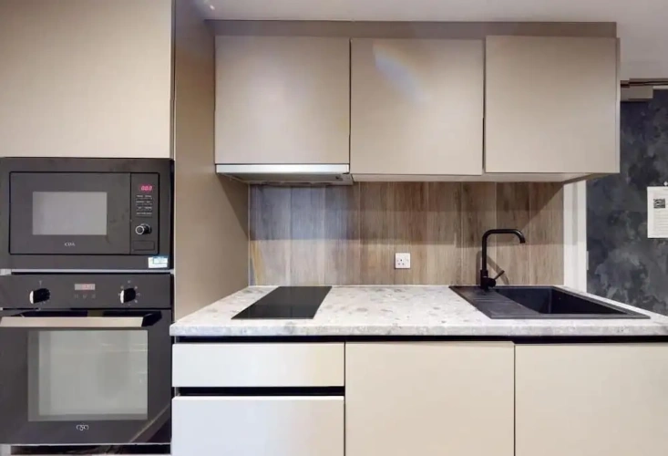 2 Bedrooms Apartment