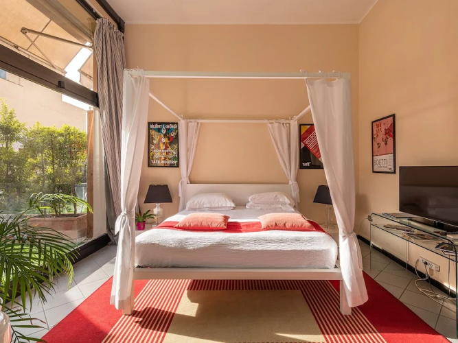 Snob Luxury Suite