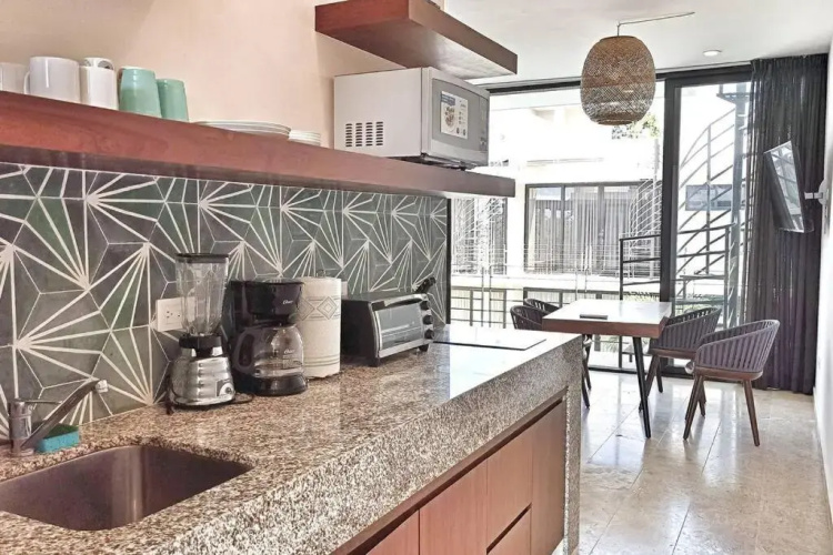 303 Amena Great Apt with Private Pool and Gym