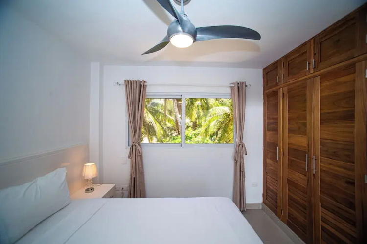 0048 Affordable Condo in the Beach