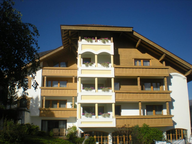 Hotel White Mountain