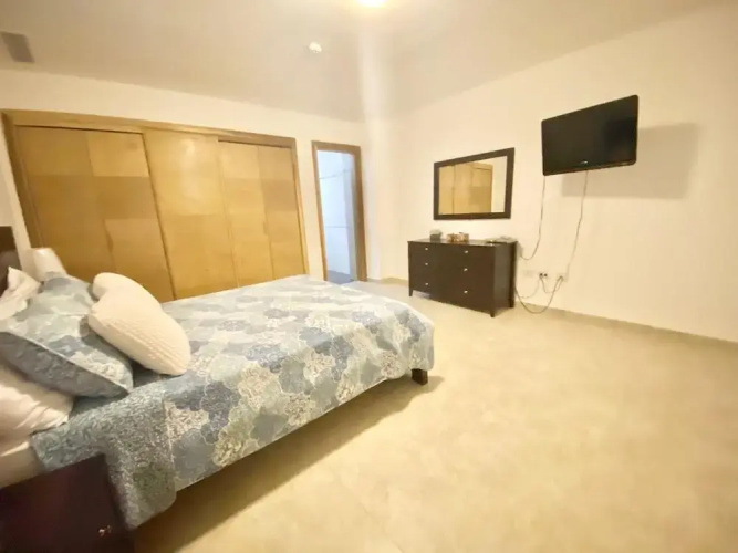 Marbella Towers gorgeous 3BR Apt , Beachfront