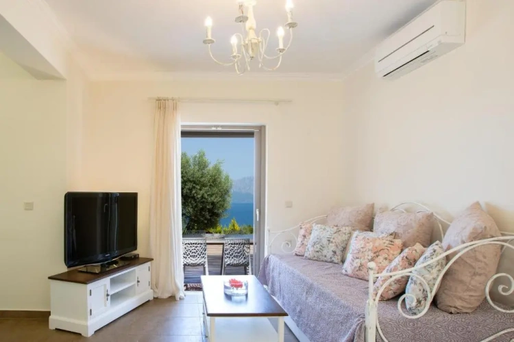 3 Bedrooms Villa