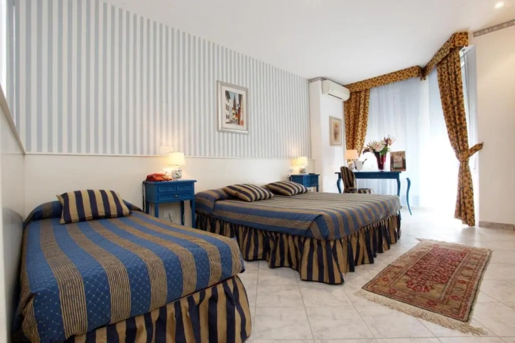 Classic Triple room