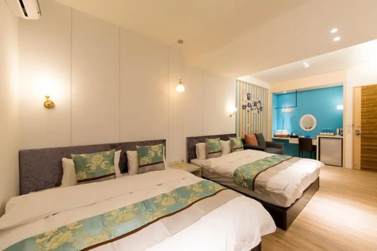 Standard Quadruple room