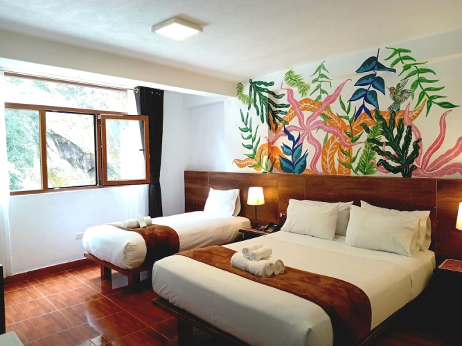 Standard Family room with mountain view