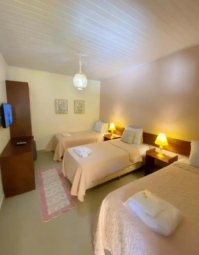 Standard Triple room with partial sea view