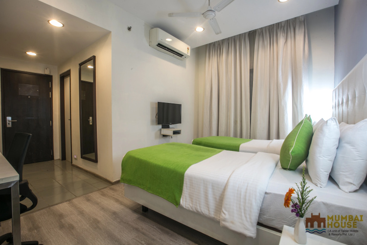 Hotel Mumbai House - Airoli, Navi Mumbai