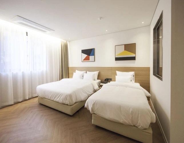 Standard Twin room