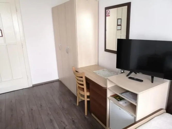 Rooms Lara