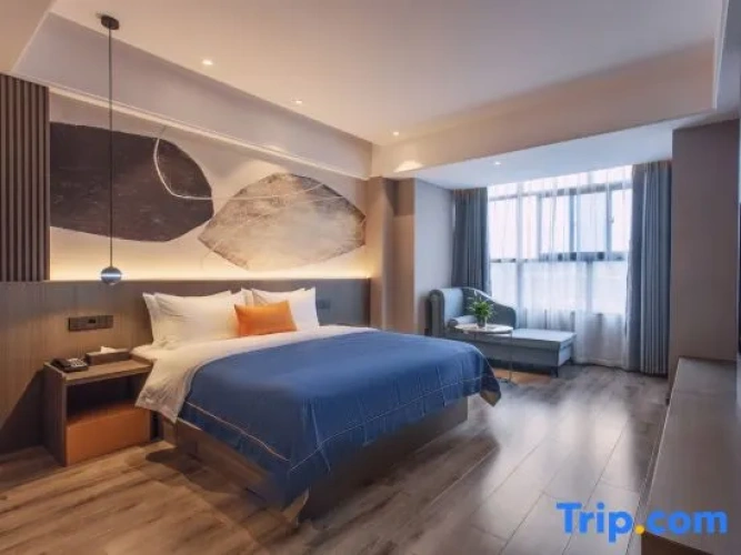 Suite with river view