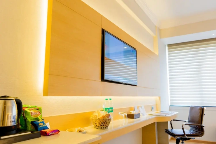 1 Bedroom Superior room with city view