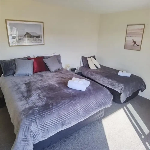 Standard Triple room with balcony and with courtyard view