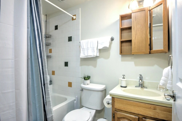 Capitol Hill Apartments