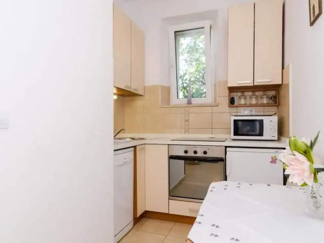 Apartments and Room Frane - Studio With Terrace
