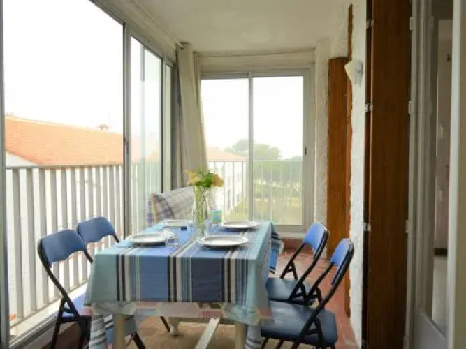 Apartment Massane 2