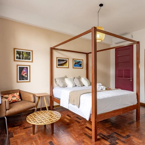 Comfort room