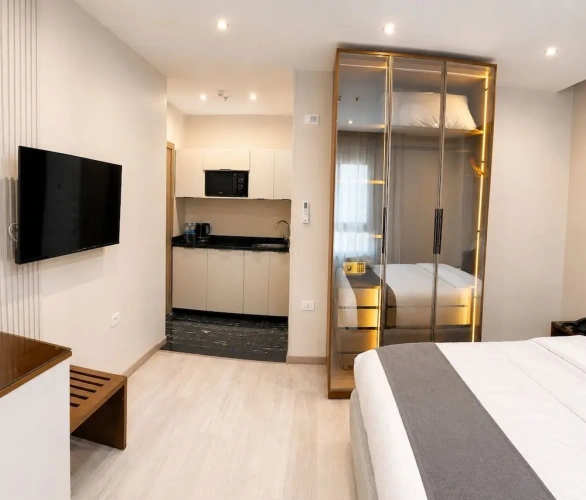 Deluxe Double room with city view
