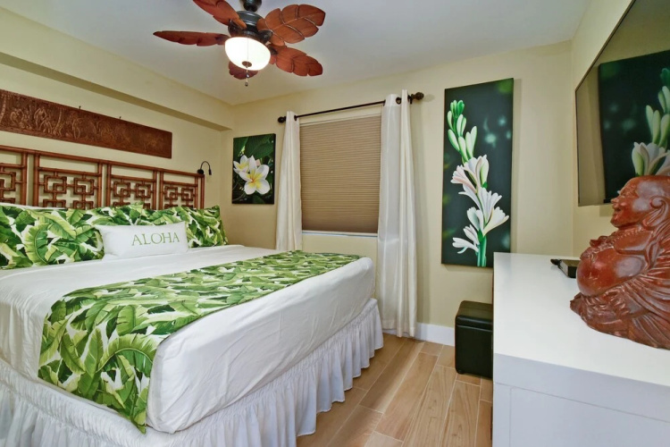 Pacific Shores B102 by RedAwning