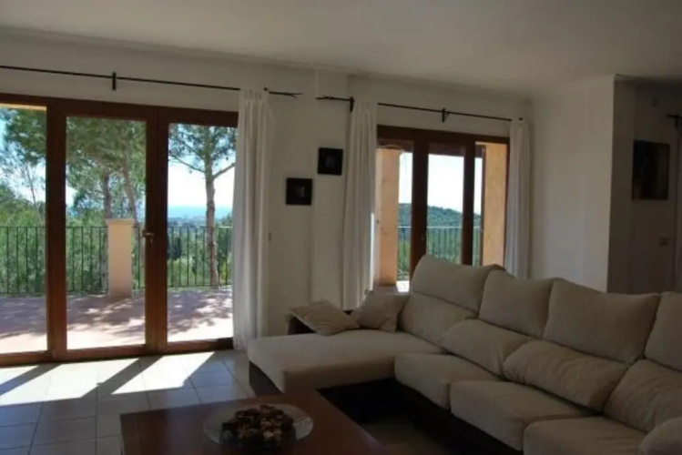 Villa - 6 Bedrooms with Pool and WiFi - 103977