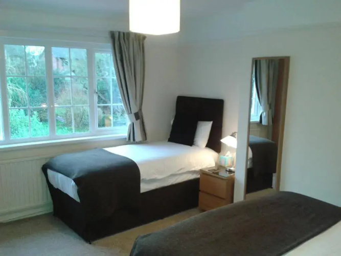 Hampton Lodge
