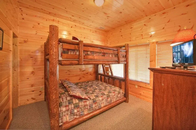 Hilltop Hideaway