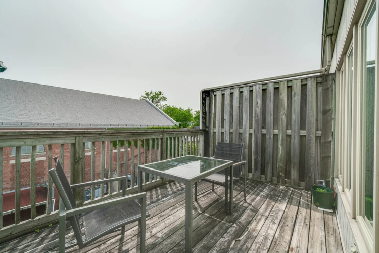 3 Bedroom 2 Bath Large Patio and CN View