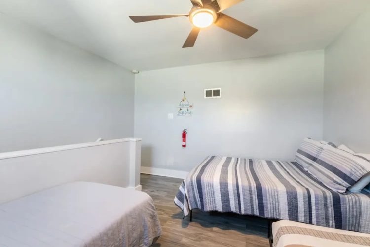 3 Bedrooms Standard room with balcony and with partial ocean view