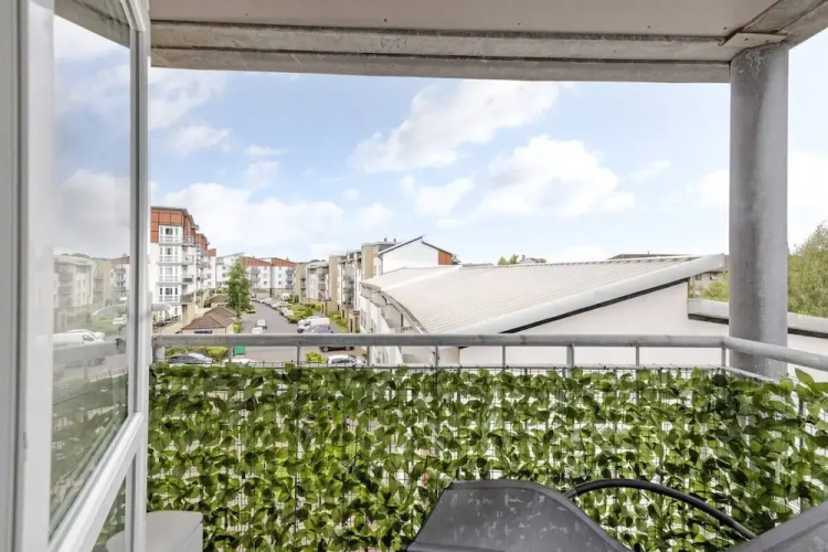 Elegant Flat with Balcony