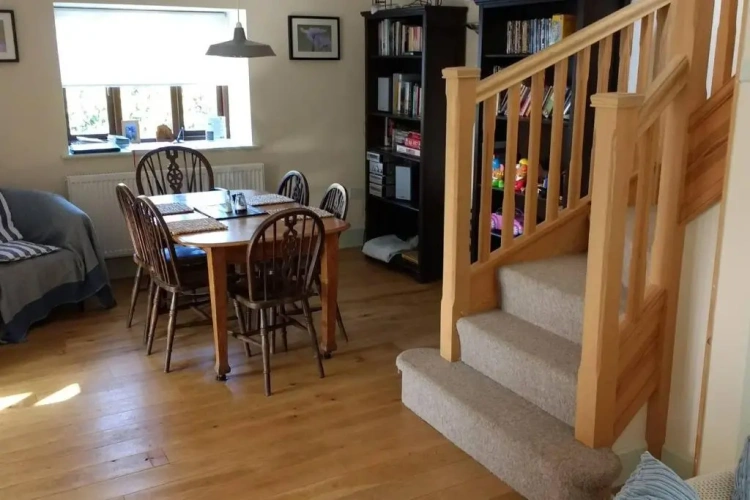 2 Bedrooms Cottage