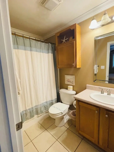 123 Beau Clair - Beachside Townhome With Balcony and Pool in Long Beach