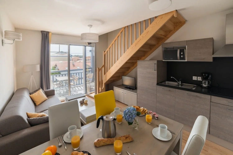 3 Bedrooms Standard Duplex room