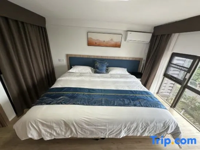 2 Bedrooms Deluxe Family Duplex Suite with lake view