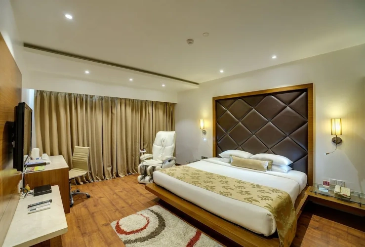 Grand room