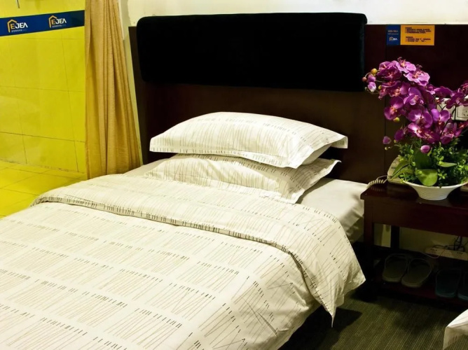 E JEA Hotel
