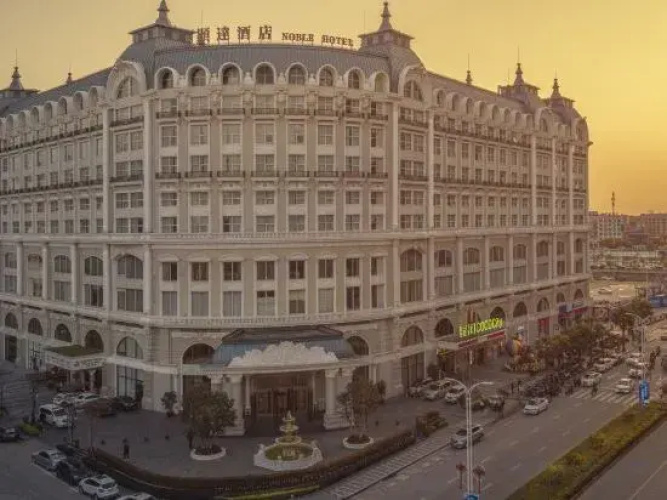 Noble Hotel