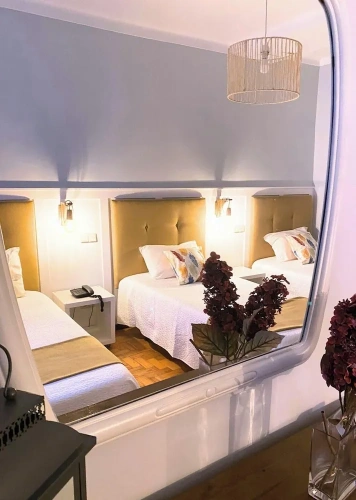 Standard Triple room