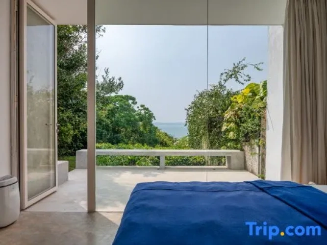 2 Bedrooms Suite